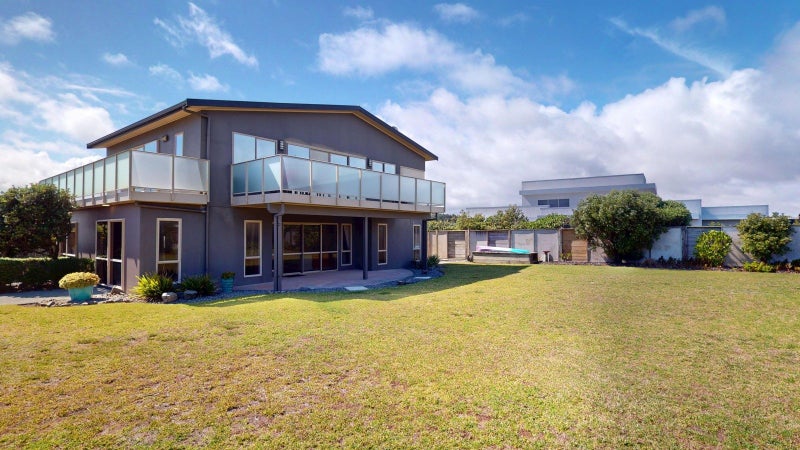 51 Kent Avenue, Waitārere Beach, Levin - Carousel 2
