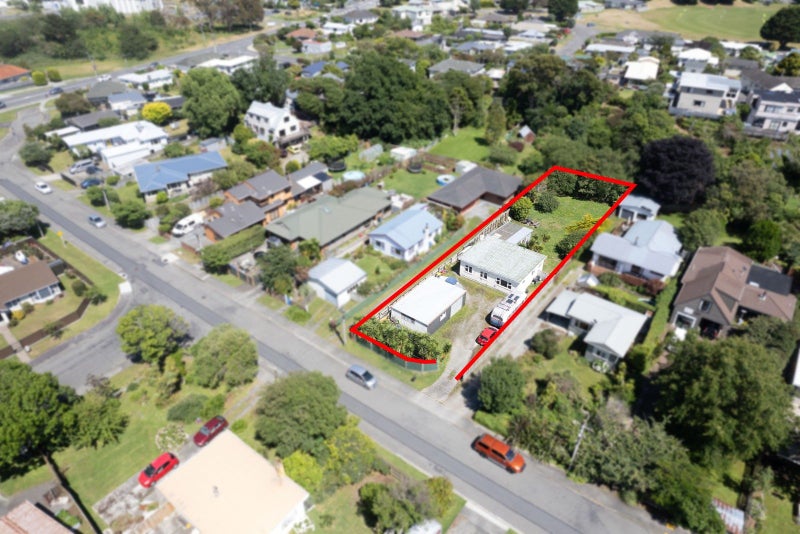 13 Goldsborough Avenue, Raumati Beach, Paraparaumu - Carousel 1