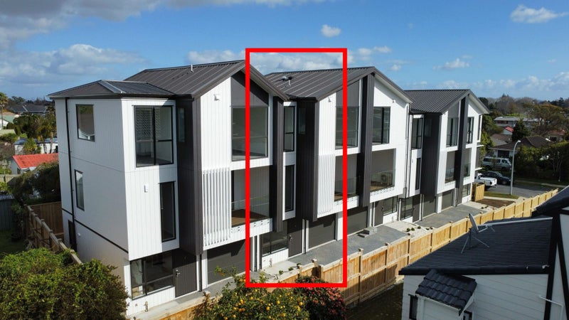 24D Tomintoul Place, Highland Park, Auckland - Carousel 1