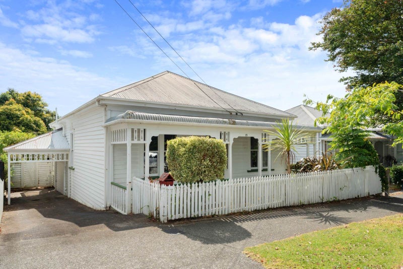 17 Seccombes Road, Epsom, Auckland City, Auckland - Carousel 1