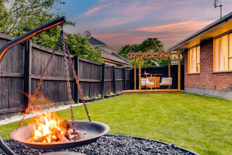 6 Larkhill Place, Russley, Christchurch - Carousel 20