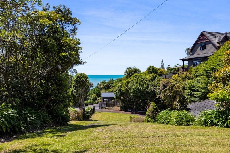 20 Onaero Beach Road, Onaero, Waitara - Carousel 1