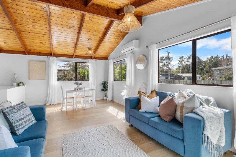 16 Parakai Avenue, Parakai, Helensville - Carousel 2