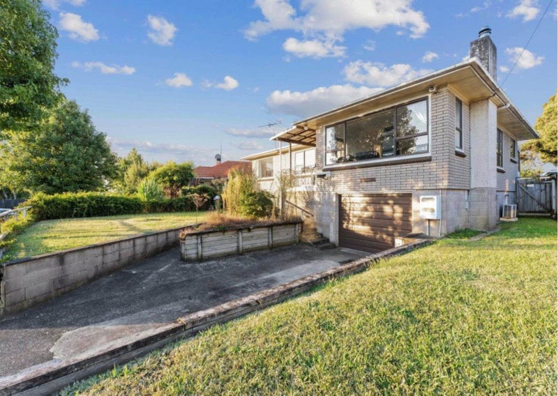 43  Clayton Avenue, Otara, Manukau City, Auckland - Carousel 22