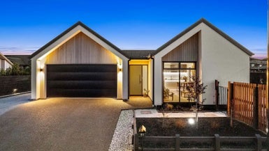 51 Les Wakefield Road, Mapua - Carousel 1