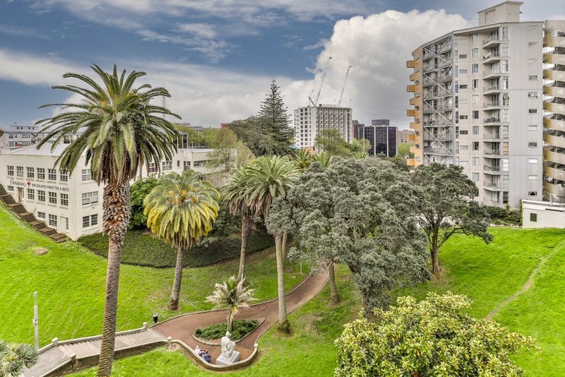 301/26 Poynton Terrace, Auckland Central, Auckland - Carousel 1