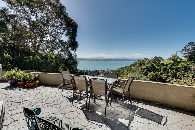 2/3 Lighthouse Road, Bluff Hill, Napier - Carousel 1