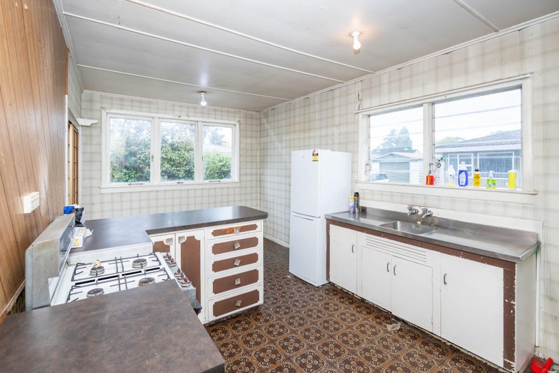 1122 Heaphy Terrace, Fairfield, Hamilton - Carousel 37