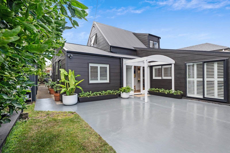 9A Hanlon Crescent, Narrow Neck, Auckland - Carousel 32