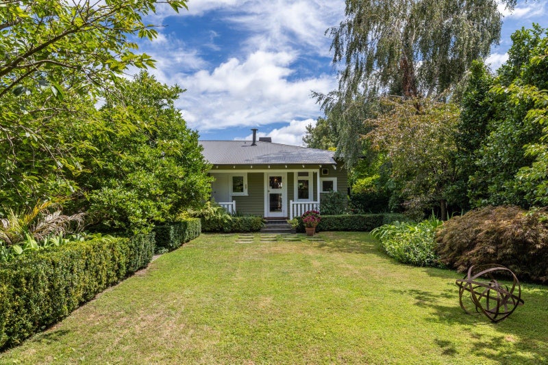 512 Market Street South, Hastings - Carousel 12