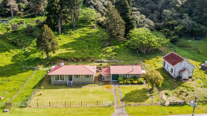 0 Whangamomona Rd, Whangamomona, Stratford - Carousel 2