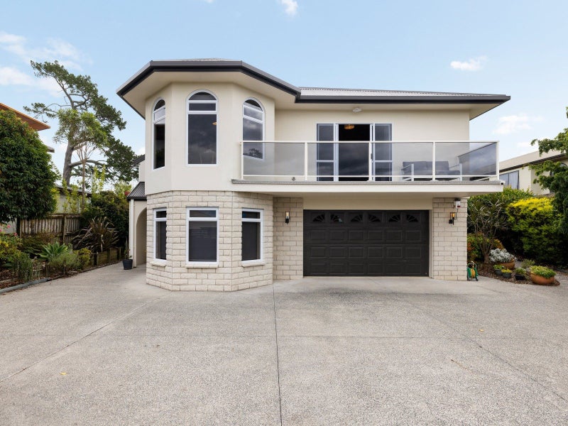 26 Highgrove Drive, Grandview Heights, Hamilton - Carousel 1