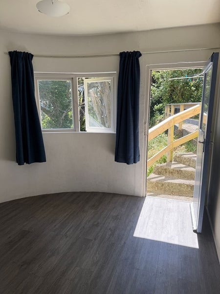 6/20 Saint Michaels Crescent, Kelburn, Wellington - Carousel 1