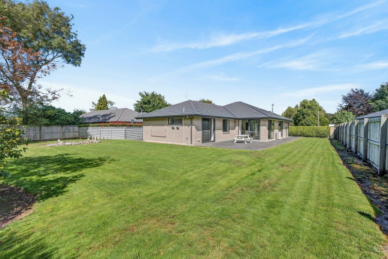 5 Oakden Drive, Darfield, Darfield - Carousel 1