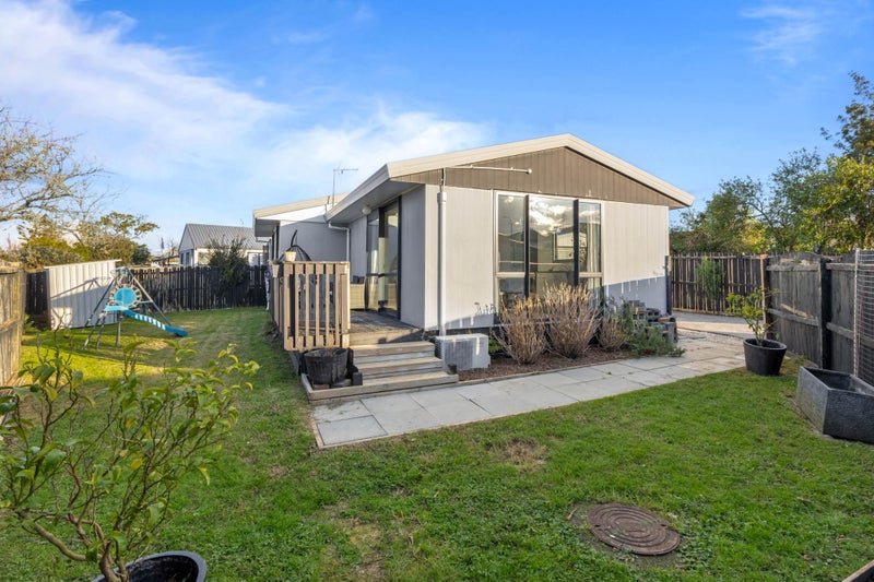 1/8 Marinich Drive, Ranui, Auckland - Carousel 1