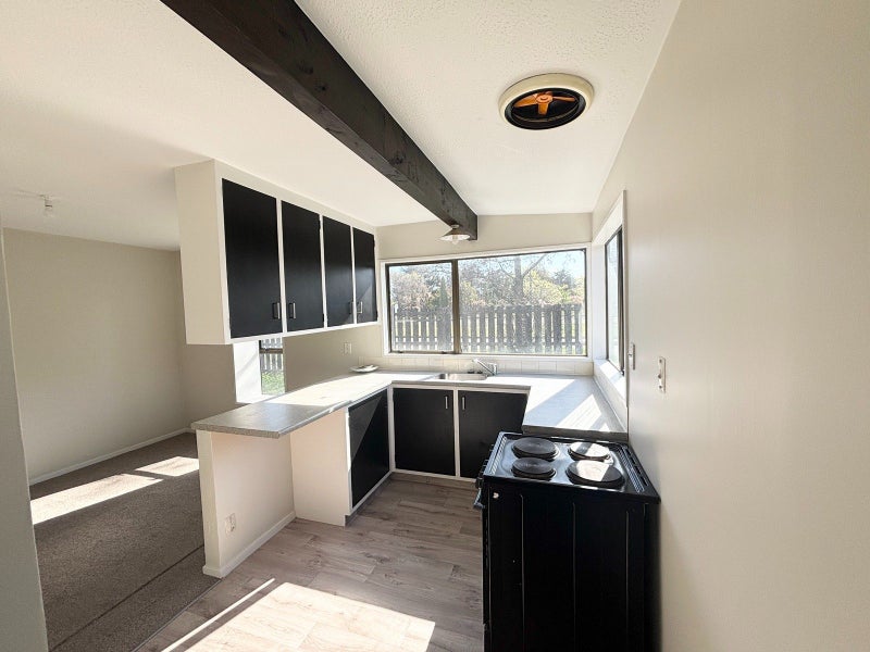 1/3 Wanstead Place, Woolston, Christchurch - Carousel 2