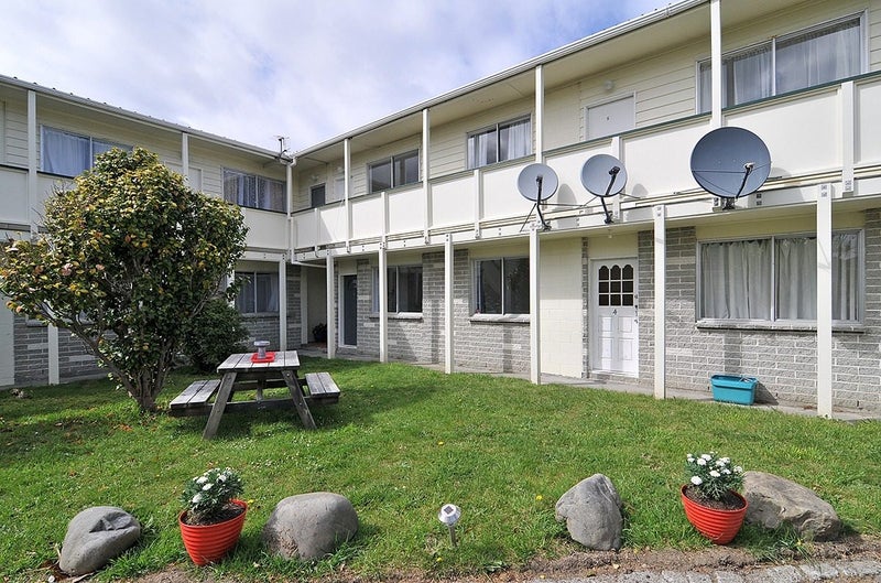 3/19 PIRIE CRES, MOERA, LOWER HUTT - Carousel 1