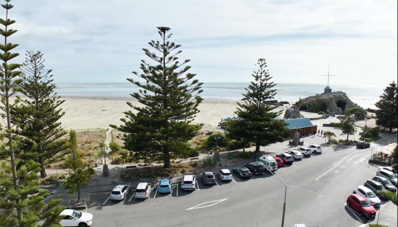 12 Esplanade, Sumner, Christchurch - Carousel 11