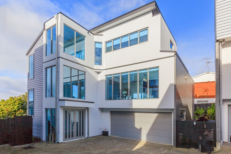 Property Valuation for 243B St Johns Road, Saint Johns, Auckland