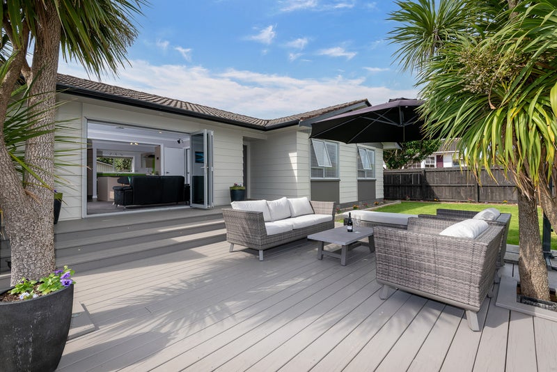 128 Pigeon Mountain Road, Half Moon Bay, Auckland - Carousel 2