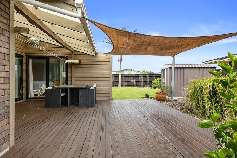 39 Tiverton Crescent, Whalers Gate, New Plymouth - Carousel 21