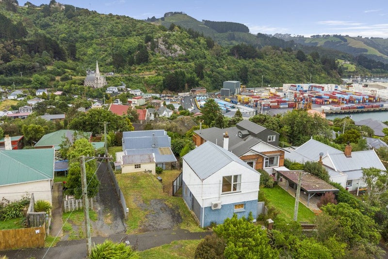 17 Constitution Street, Port Chalmers, Dunedin - Carousel 26