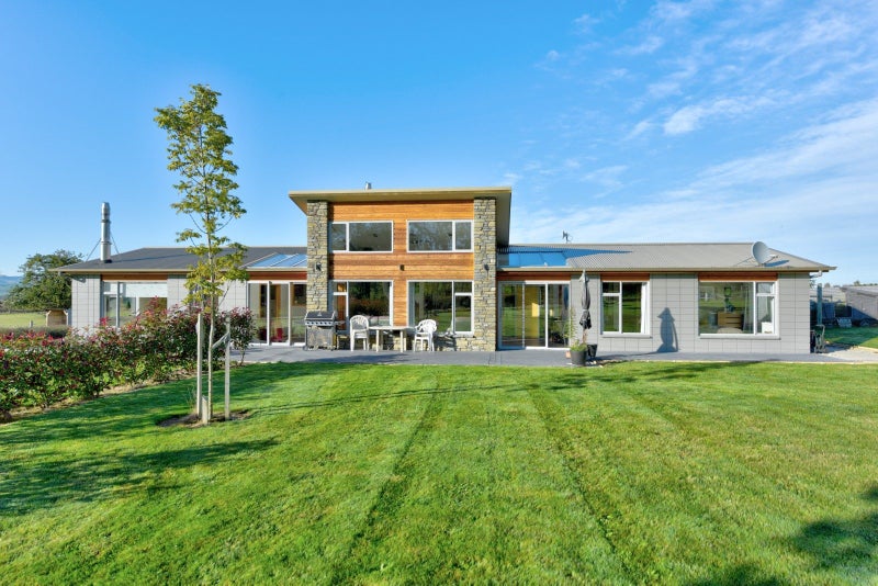 62 Bowmar Road, Waimumu, Gore - Carousel 1