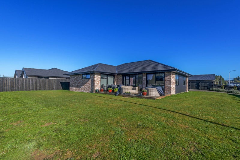 20 Turoa Street, Feilding, Feilding - Carousel 2