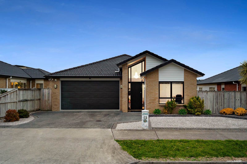 45 Castlederg Drive, Flat Bush, Auckland - Carousel 1
