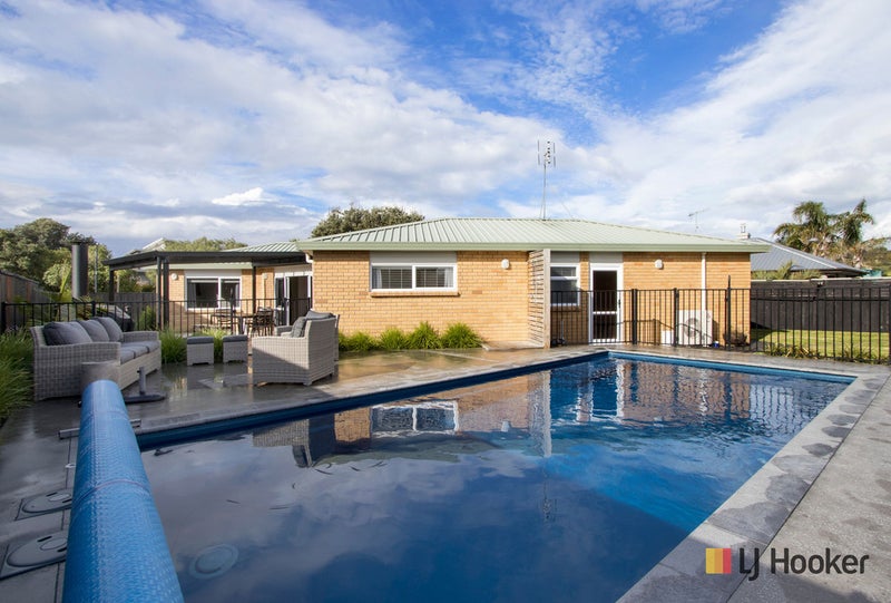 20 Bowentown Boulevard, Bowentown, Waihi Beach - Carousel 2