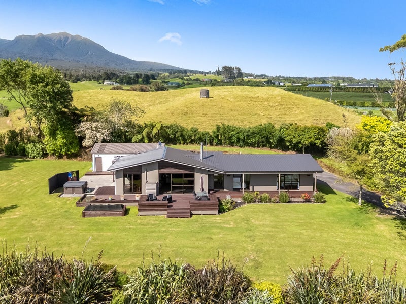 1459 Carrington Road, Hurworth, New Plymouth - Carousel 2