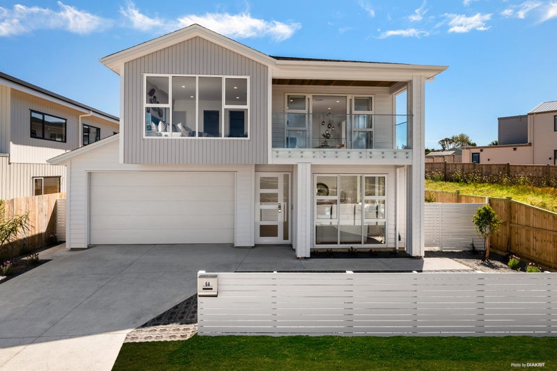64 Matangi View Drive, Orewa, Orewa - Carousel 1