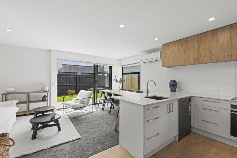 5/266 Selwyn Street, Spreydon, Christchurch - Carousel 2