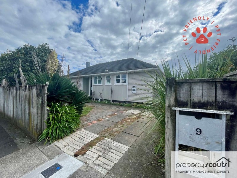 9 Karaka Street, Merrilands, New Plymouth - Carousel 1