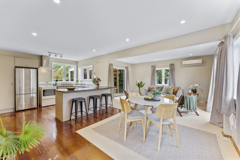 25 Kiriwai Road, Paremata, Porirua - Carousel 2