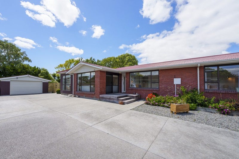 131 Warren Crescent, Hillmorton, Christchurch - Carousel 2