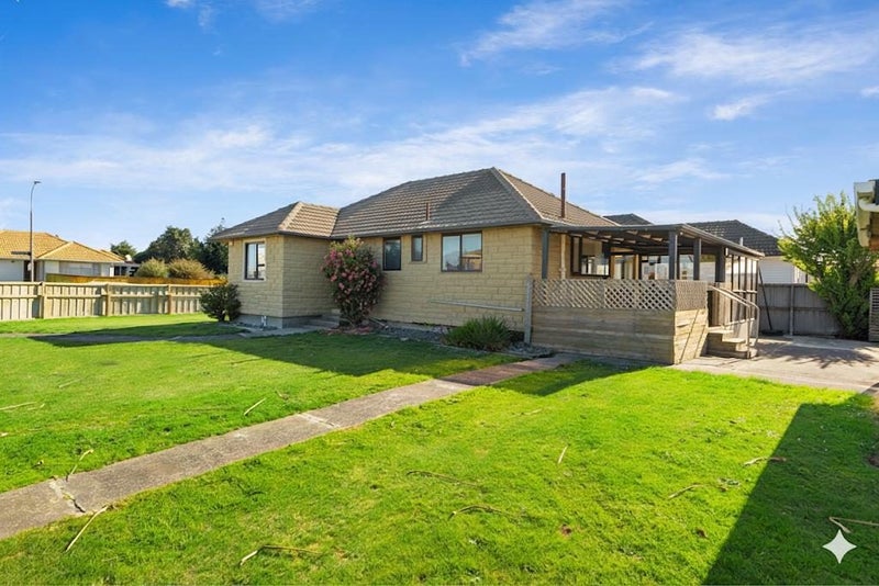 73 Tauiwi Crescent, Hei Hei, Christchurch - Carousel 1