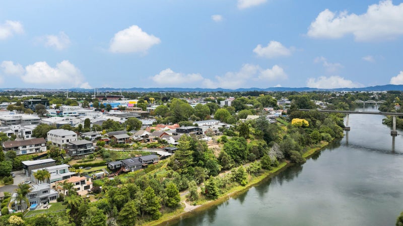 12A Clifton Road, Hamilton Central, Hamilton - Carousel 38