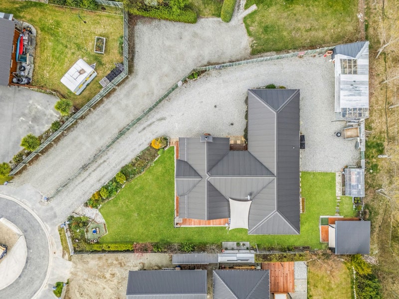 35 Charles Court, Lake Hawea, Wanaka - Carousel 18