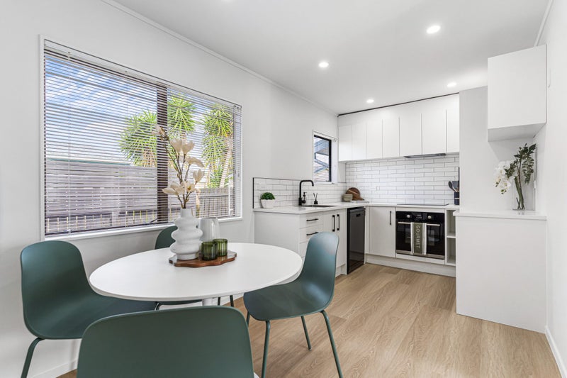 1/56B Burundi Avenue, Clendon Park, Manukau City, Auckland - Carousel 1