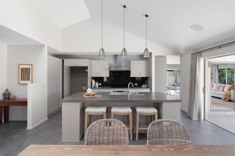 15 Dove Place, Pyes Pa, Tauranga - Carousel 1