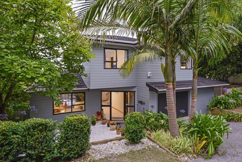 947 East Coast Road, Torbay, Auckland - Carousel 1