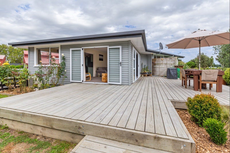 11 Papaitonga Lake Road, Levin - Carousel 2