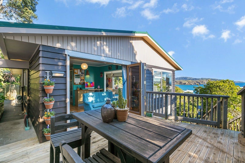 Property Valuation for 3a Roys Road, Plimmerton, Porirua, Wellington