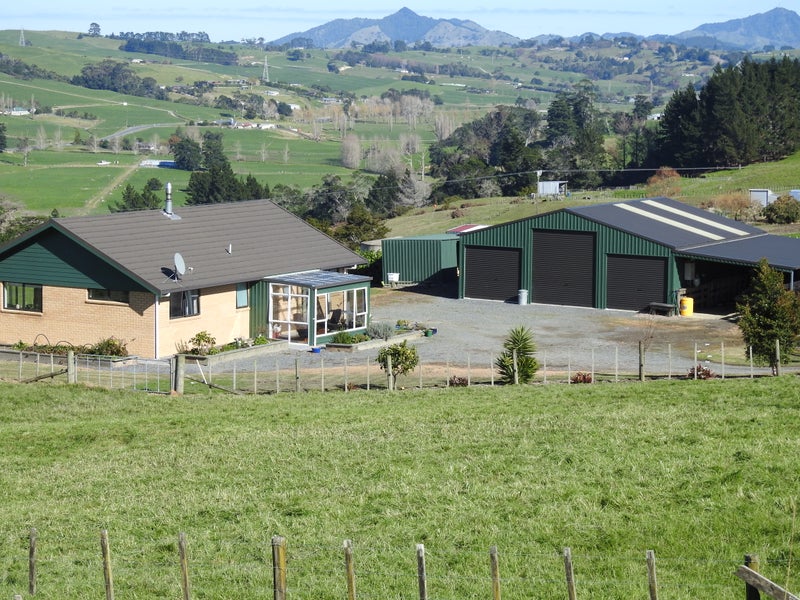 175 Valley View Road, Whangarei - Carousel 1