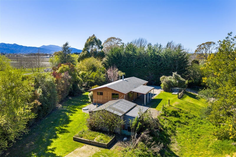 80 Hawkesbury Road, Hawkesbury, Blenheim - Carousel 1