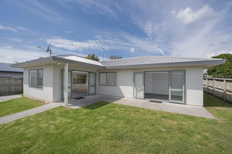 1456 Cameron Road, Greerton, Tauranga - Carousel 1
