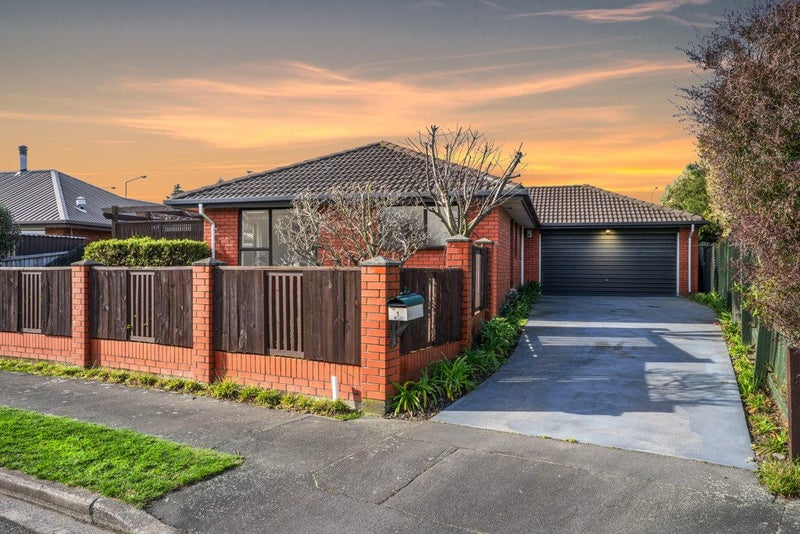 2/1 CATALUNA PLACE, Hei Hei, Christchurch - Carousel 1