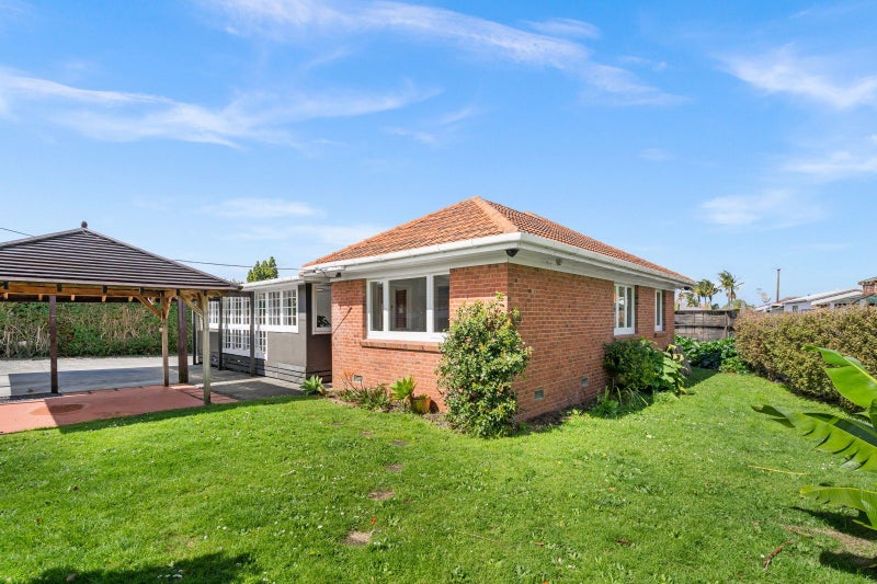 1 Mclean Street, Kensington, Whangarei - Carousel 2