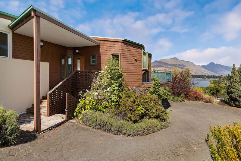 23 Golden Terrace, Queenstown, Queenstown - Carousel 2